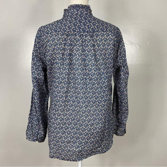 TROVATA Birds of Paradis ditzy floral print ruffle high neck button down blouse - Picture 4 of 9